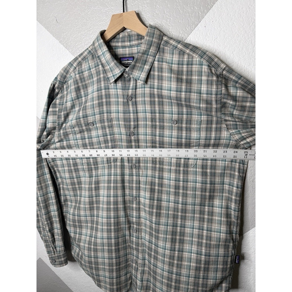 Patagonia Button Down Shirt Mens Sz L Gray Plaid Organic Cotton Outdoor Hiking - Picture 12 of 14